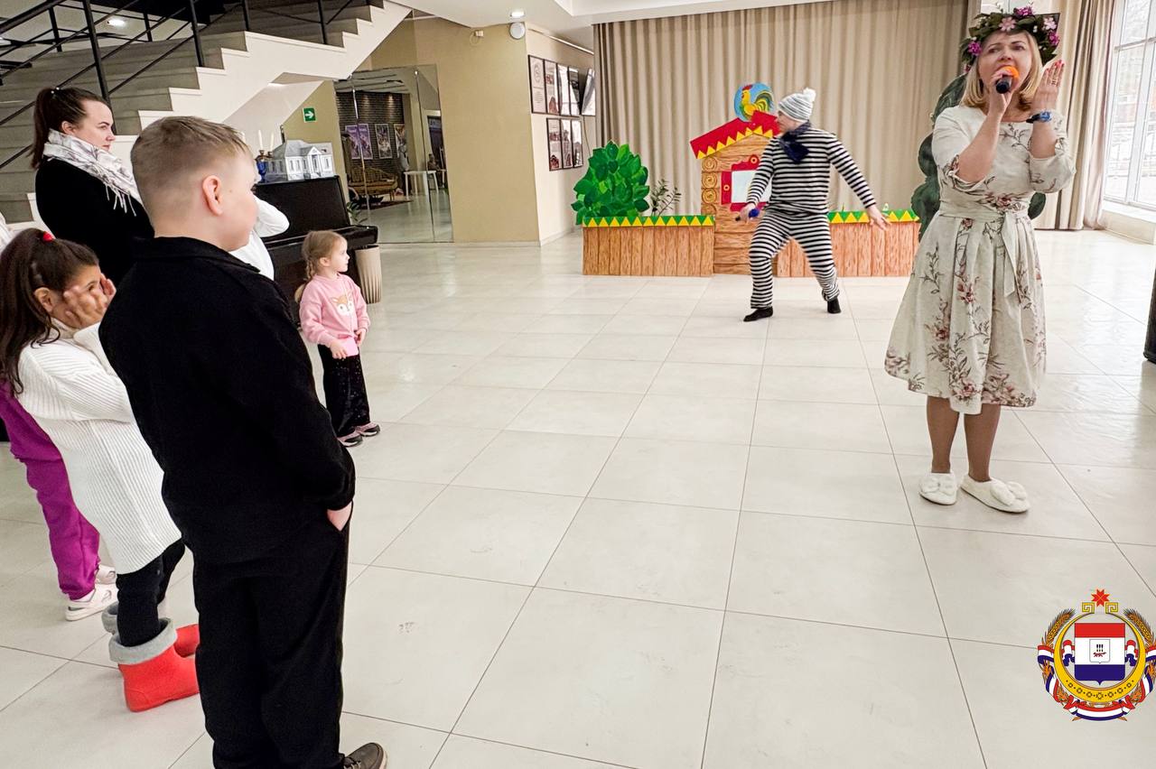 Где семья, там добро. Семейный НКО-фест «Третий квартал» собрал в Центре визуального искусства десятки некоммерческих организаций Где семья, там добро. Семейный НКО-фест «Третий квартал» собрал в Центре визуального искусства десятки некоммерческих организаций