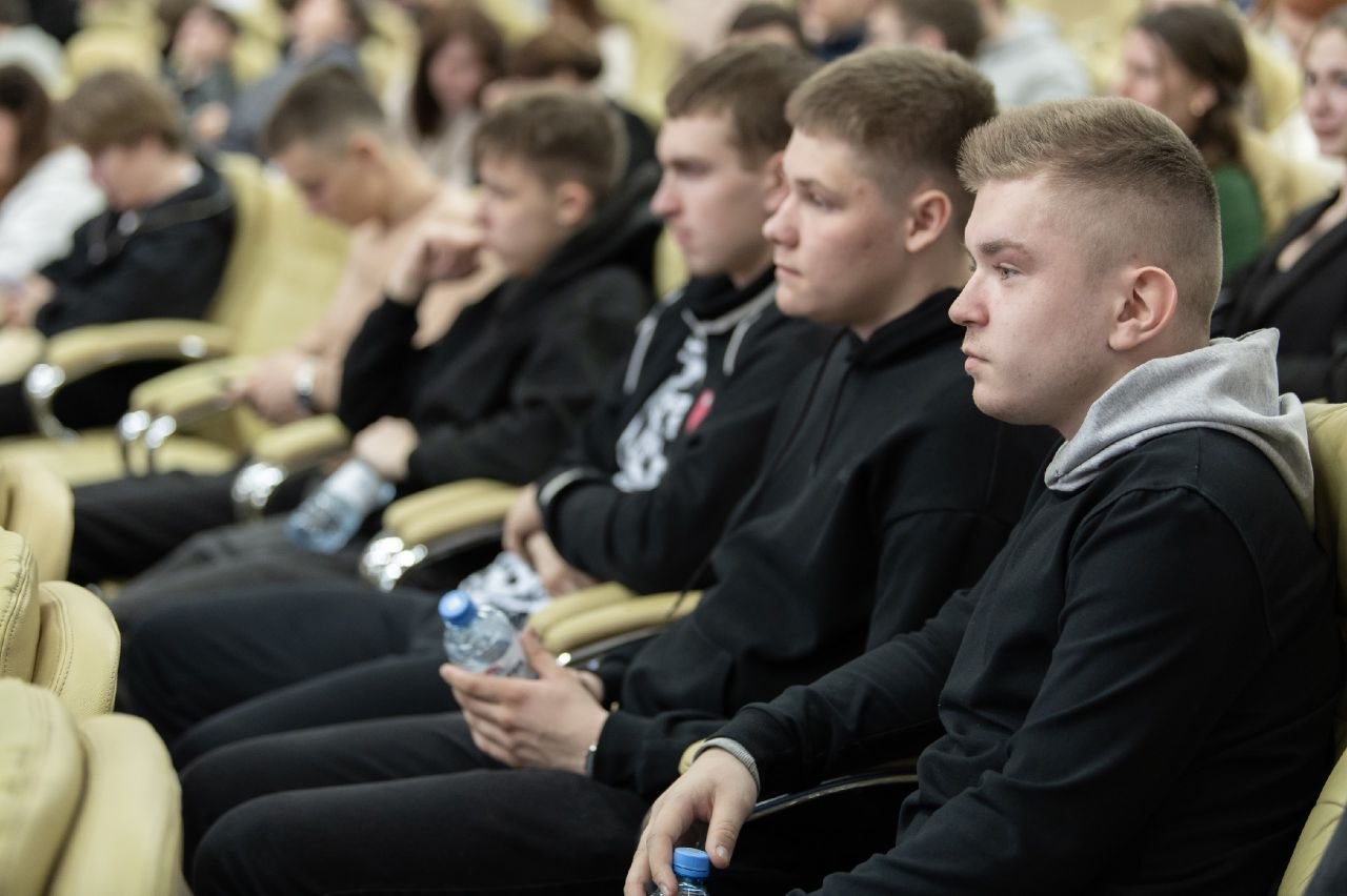 В Саранске дали старт проекту «Взлётная полоса для молодых профессионалов – 2026» В Саранске дали старт проекту «Взлётная полоса для молодых профессионалов – 2026»