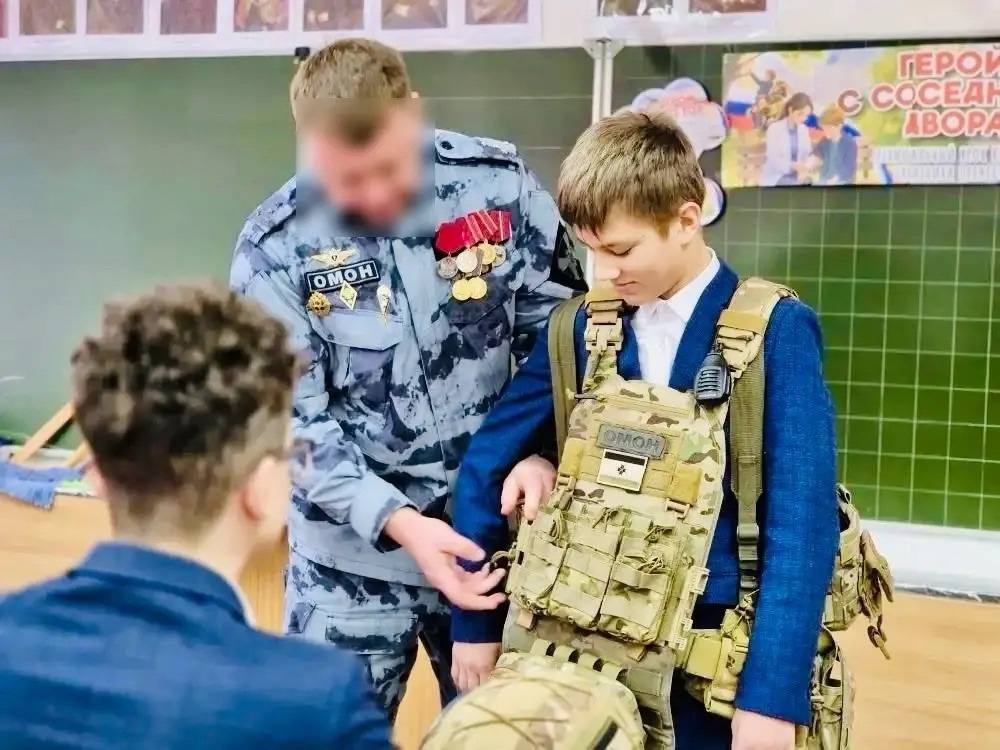 Артём Здунов: 10 лет Национальной гвардии России! Лучшие сыны Отечества всегда на страже безопасности - наш надёжный щит; те, кто с честью выполняют самые ответственные задачи, защищают страну на передовой специальной... Артём Здунов: 10 лет Национальной гвардии России! Лучшие сыны Отечества всегда на страже безопасности - наш надёжный щит; те, кто с честью выполняют самые ответственные задачи, защищают страну на передовой специальной...