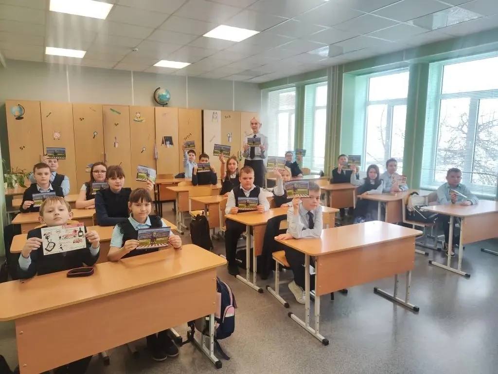 В рамках профилактического мероприятия «Безопасные каникулы» в МОУ «Лицей № 31» состоялась встреча учащихся с сотрудником Госавтоинспекции В рамках профилактического мероприятия «Безопасные каникулы» в МОУ «Лицей № 31» состоялась встреча учащихся с сотрудником Госавтоинспекции