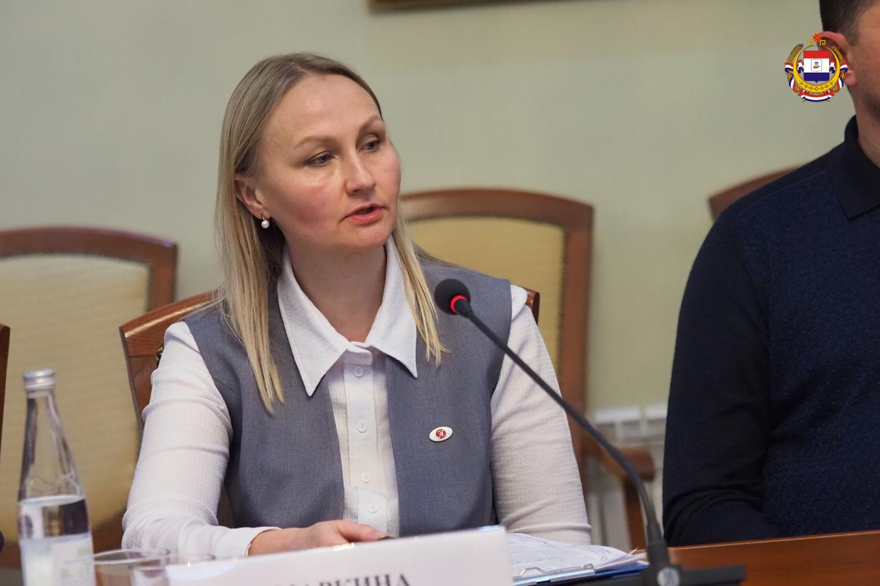 Кадры решают всё!. «Больше 60 тысяч жителей Мордовии работают в агропромышленном комплексе республики Кадры решают всё!. «Больше 60 тысяч жителей Мордовии работают в агропромышленном комплексе республики