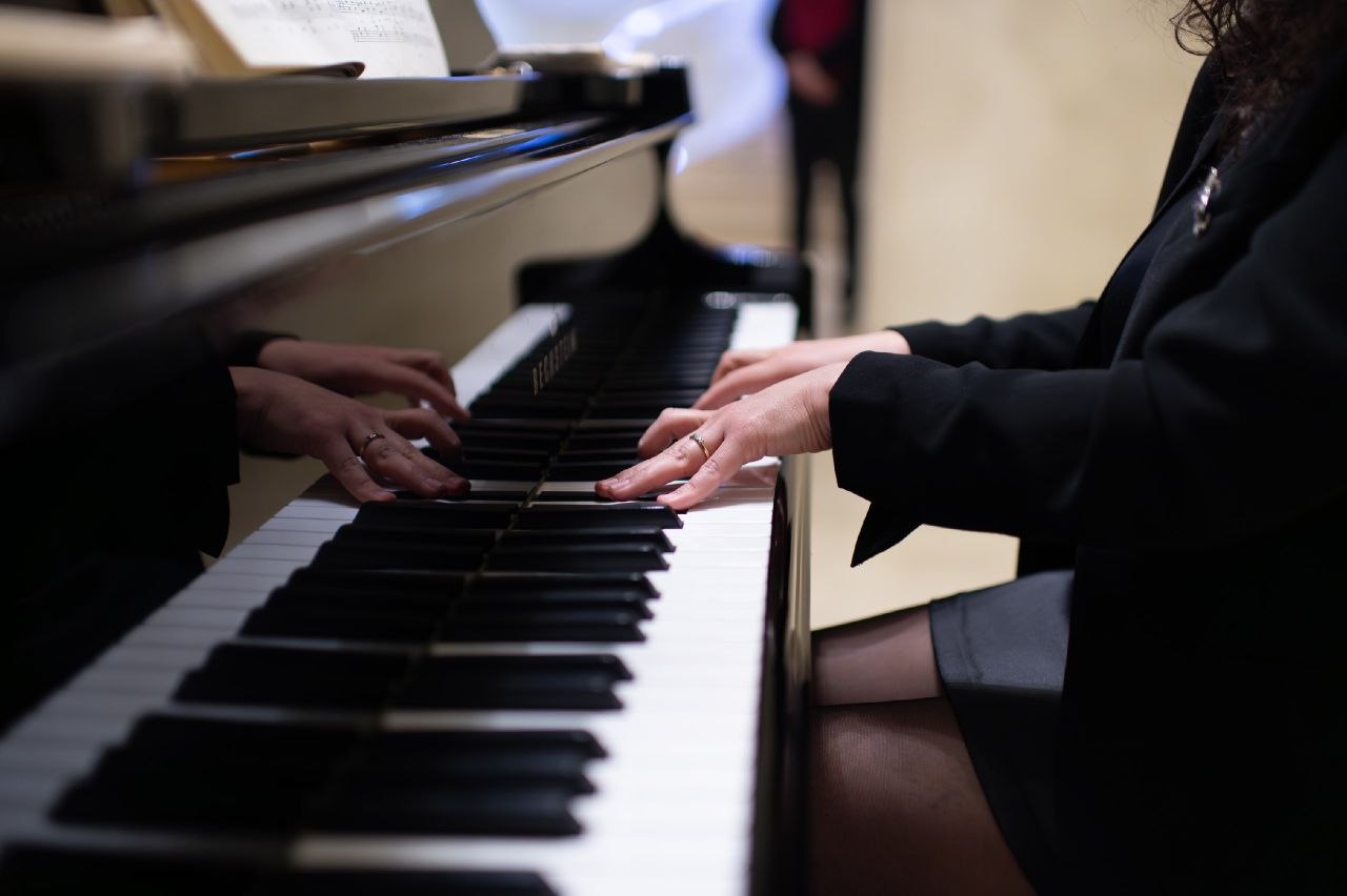 Ночь прошла, настало устро ясное! А была она необычной - театральной Ночь прошла, настало устро ясное! А была она необычной - театральной