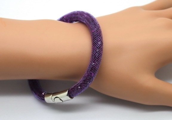 Фиолетовый браслет на 21 день: как изменить свою жизнь и стать счастливым