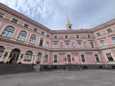 Михайловский замок готовится к открытию выставки работ Степана Эрьзи