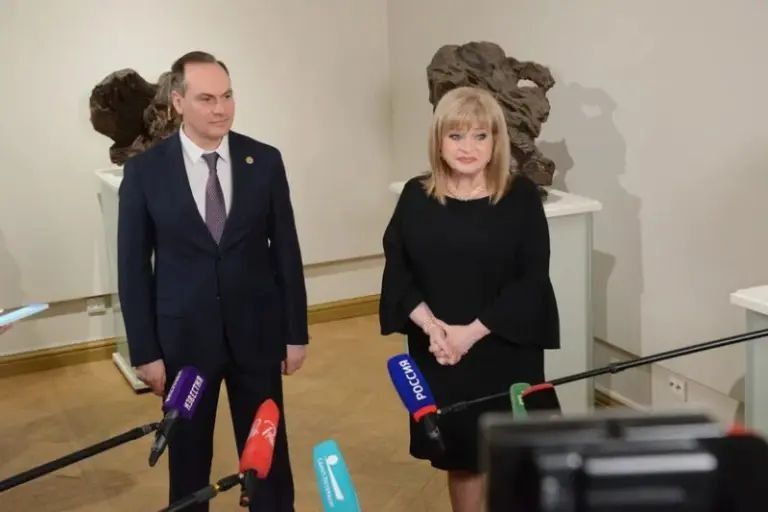 � ������������ (����������) ����� �������� ����� � �����-���������� ��������� �������� ������� ����� � ��������� ����. � 150-����� �� ��� ���������