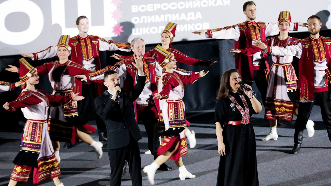 Артём Здунов: Шумбрат финалистам Всероссийской олимпиады по русскому языку - около 500 участников со всей страны, впереди 7 дней соревновательных туров!!! Артём Здунов: Шумбрат финалистам Всероссийской олимпиады по русскому языку - около 500 участников со всей страны, впереди 7 дней соревновательных туров!!!