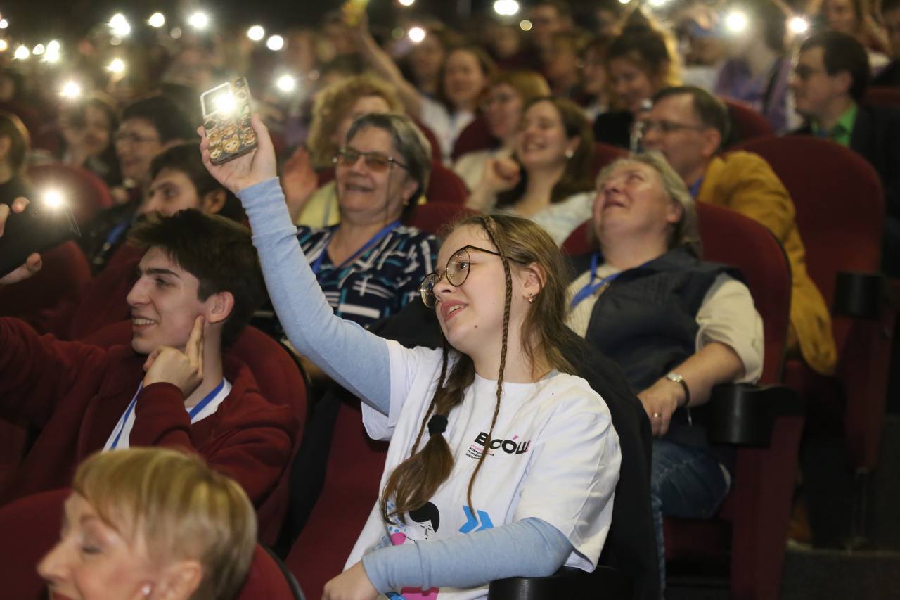 Артём Здунов: Шумбрат финалистам Всероссийской олимпиады по русскому языку - около 500 участников со всей страны, впереди 7 дней соревновательных туров!!! Артём Здунов: Шумбрат финалистам Всероссийской олимпиады по русскому языку - около 500 участников со всей страны, впереди 7 дней соревновательных туров!!!