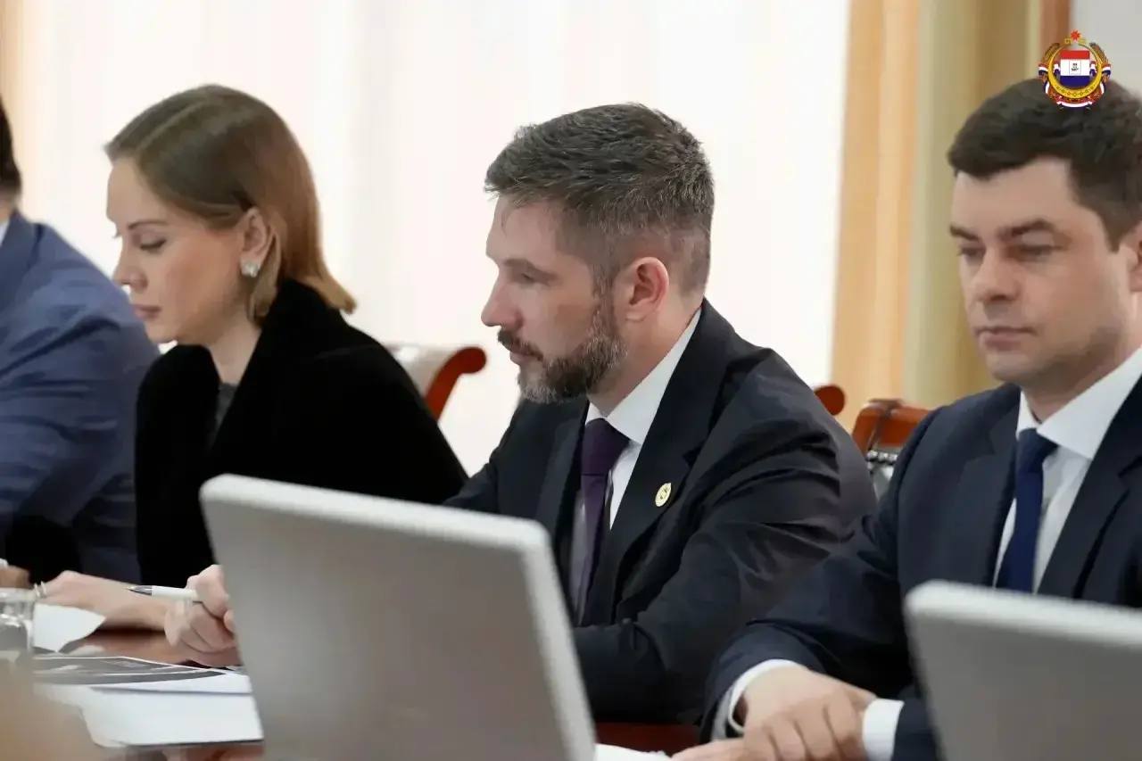 Курс на согласие и стабильность: Мордовия участвует в ключевых обсуждениях ПФО