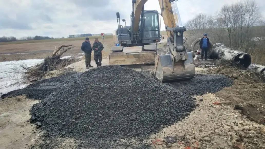 Артём Здунов: Ситуация на дороге в село Краснополье: оперативные меры приняты Артём Здунов: Ситуация на дороге в село Краснополье: оперативные меры приняты