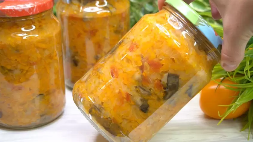 Солянка с грибами и капустой на зиму: идеальное лакомство для холодных месяцев