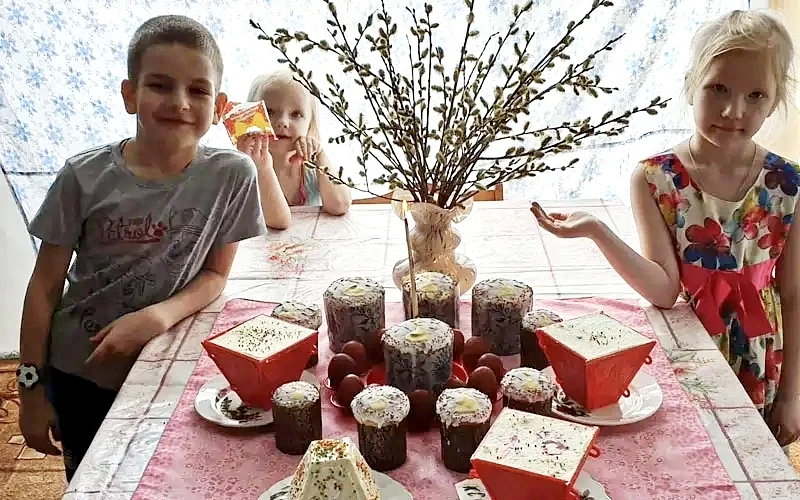 Республиканский краеведческий музей им. И.Д. Воронина предложил многодетным родителям и детям, которым повезло расти в дружной компании братьев и сестер, принять участие в конкурсе «Большая семья – большое счастье!»