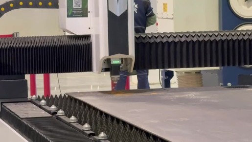 Артём Здунов: Запустили новое производство световых опор и утилитарных светильников на ОЭЗ «Система»