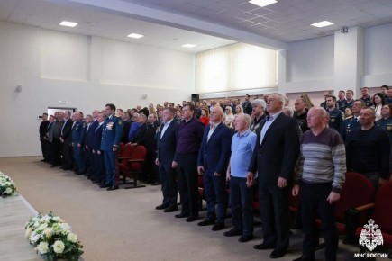 17 ������ - ���� � ������ ��������