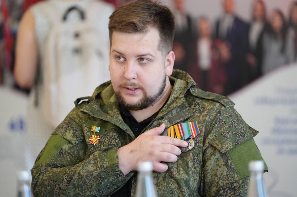 Артём Здунов: 5 лет Президентский Фонд культурных инициатив @pfci_grants помогает воплощать в жизнь наши смелые мечты и проекты! За это время поддержано 150 заявок на общую сумму почти полмиллиарда рублей Многие инициативы... Артём Здунов: 5 лет Президентский Фонд культурных инициатив @pfci_grants помогает воплощать в жизнь наши смелые мечты и проекты! За это время поддержано 150 заявок на общую сумму почти полмиллиарда рублей Многие инициативы...