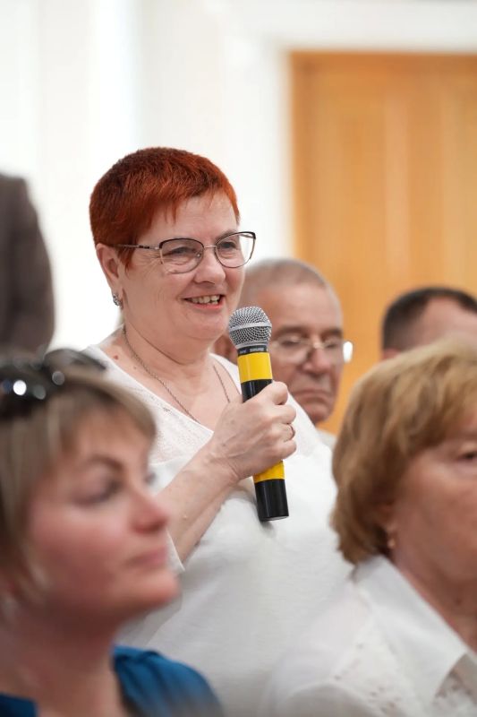 Артём Здунов: Встретились с дружным коллективом домкомов Саранска, рассмотрели насущные вопросы: Артём Здунов: Встретились с дружным коллективом домкомов Саранска, рассмотрели насущные вопросы: