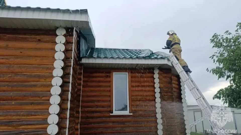 Грозовой разряд стал причиной пожара в храме Грозовой разряд стал причиной пожара в храме