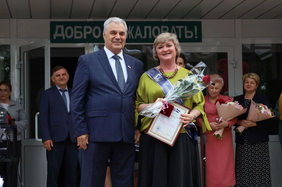 Владимир Чибиркин – выпускникам 2026 года: «Мы надеемся на вас и с уверенностью говорим: вы – будущее Мордовии и России» Владимир Чибиркин – выпускникам 2026 года: «Мы надеемся на вас и с уверенностью говорим: вы – будущее Мордовии и России»