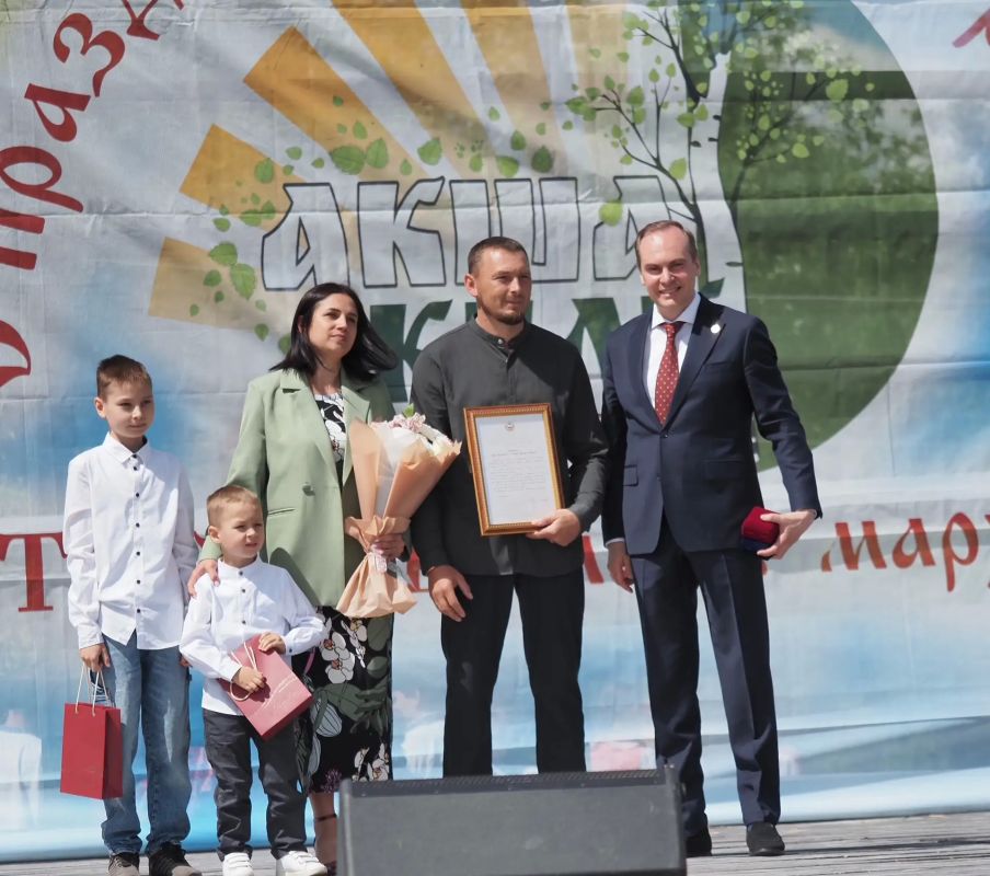 Артём Здунов: #ГодЕдинстваНародов. Каждый год встречаем Троицу на родном самобытным празднике «Акша келу» в с. Вадовские Селищи Зубово-Полянского района! В этот день сюда приезжают наши земляки - уроженцы села, проживающие... Артём Здунов: #ГодЕдинстваНародов. Каждый год встречаем Троицу на родном самобытным празднике «Акша келу» в с. Вадовские Селищи Зубово-Полянского района! В этот день сюда приезжают наши земляки - уроженцы села, проживающие...