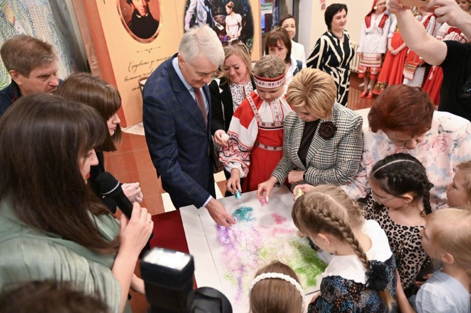 В Национальной библиотеке им. А. С. Пушкина распахнул свои двери первый в Мордовии Детский культурно-просветительский центр «Сказки старого дуба» В Национальной библиотеке им. А. С. Пушкина распахнул свои двери первый в Мордовии Детский культурно-просветительский центр «Сказки старого дуба»