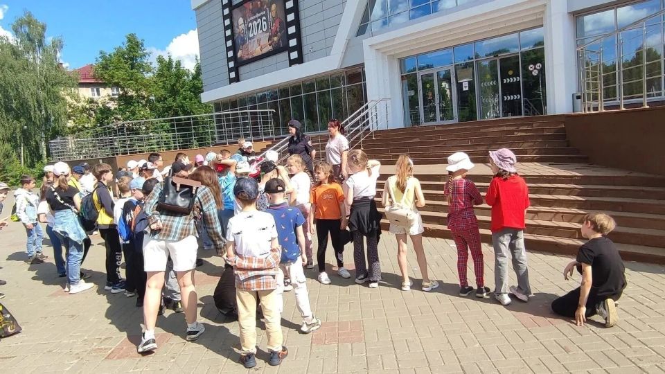 В Саранске в пришкольных лагерях с детьми проводятся беседы по безопасному поведению в летние каникулы В Саранске в пришкольных лагерях с детьми проводятся беседы по безопасному поведению в летние каникулы