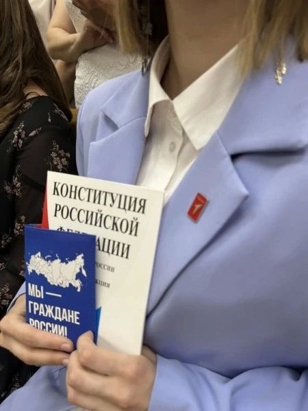 В Мордовии в рамках патриотического проекта «Мы – граждане России» школьники региона получили первые паспорта В Мордовии в рамках патриотического проекта «Мы – граждане России» школьники региона получили первые паспорта