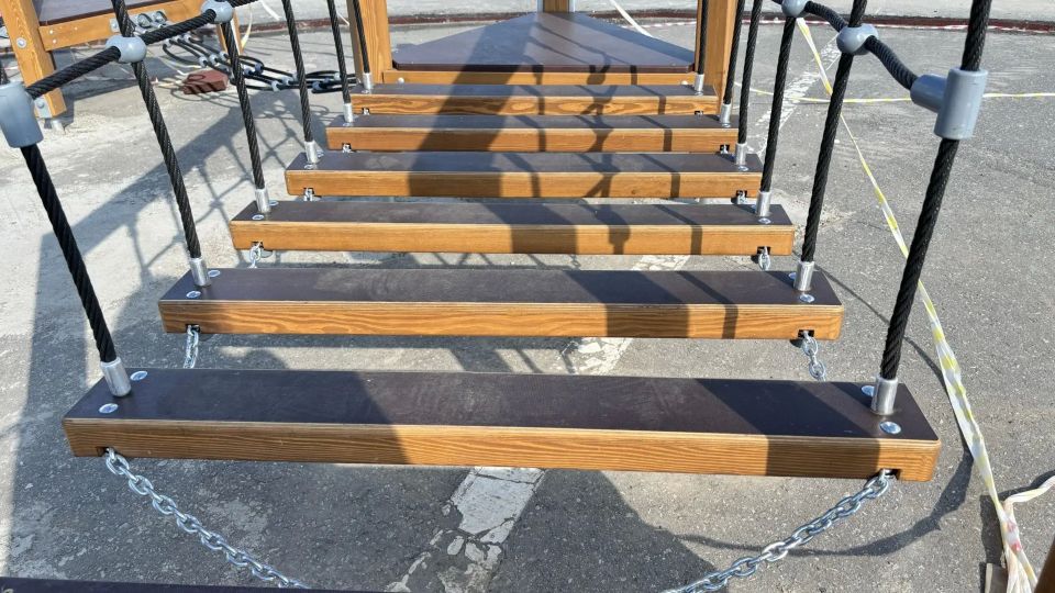 Установлены элементы детских площадок в 6-м микрорайоне, рядом со стадионом «Мордовия Арена» Установлены элементы детских площадок в 6-м микрорайоне, рядом со стадионом «Мордовия Арена»