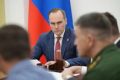 Глава Мордовии Артём Здунов 10 июня провел рабочее совещание по вопросу региональных выплат участникам специальной военной операции при заключении контракта