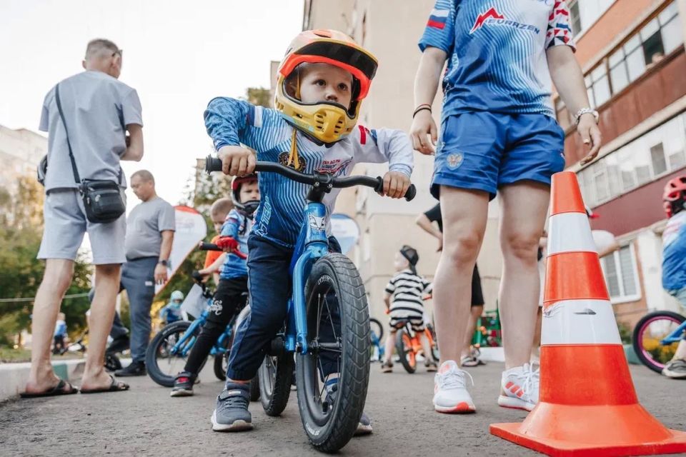Праздник спорта во дворе! Праздник спорта во дворе!