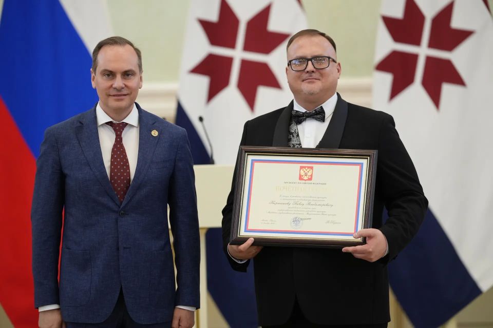 Артём Здунов: С особой гордостью чествую земляков в #ДеньРоссии! Герои спецоперации, многодетные семьи, наша молодёжь - достойные сыны и дочери большой России-Матушки! С праздником, дорогие Артём Здунов: С особой гордостью чествую земляков в #ДеньРоссии! Герои спецоперации, многодетные семьи, наша молодёжь - достойные сыны и дочери большой России-Матушки! С праздником, дорогие