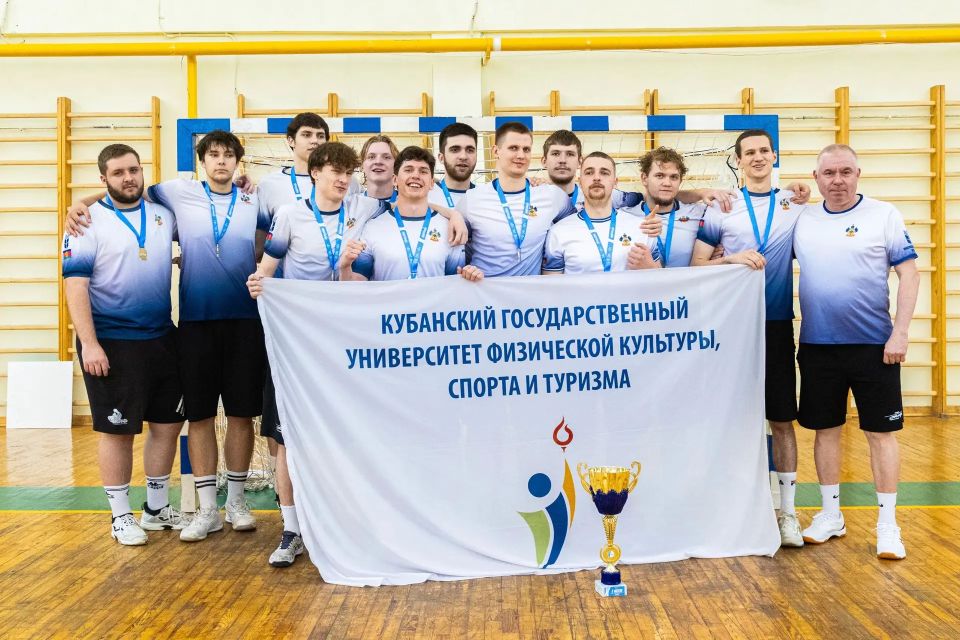 Гандбол задал жару в Саранске: итоги старта Х Всероссийской летней Универсиады! Гандбол задал жару в Саранске: итоги старта Х Всероссийской летней Универсиады!