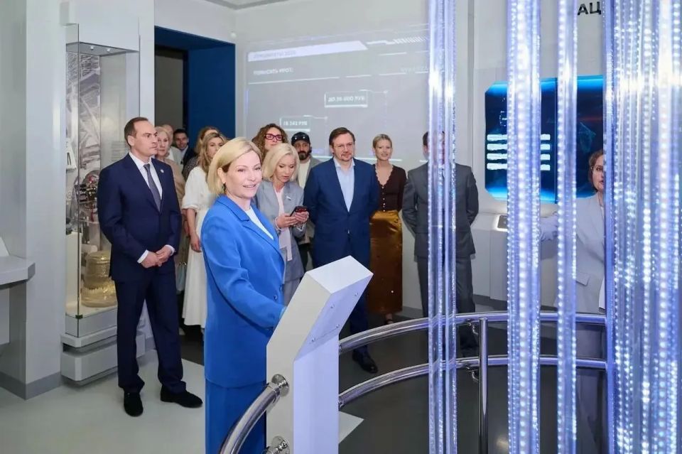 Артём Здунов: 5 лет назад Президент России Владимир Путин принял историческое решение - о создании Президентского фонда культурных инициатив Артём Здунов: 5 лет назад Президент России Владимир Путин принял историческое решение - о создании Президентского фонда культурных инициатив