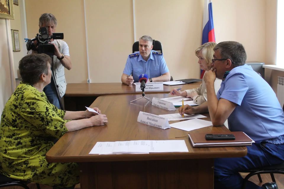 ПРОКУРОР РЕСПУБЛИКИ В РАМКАХ РАБОТЫ МОБИЛЬНОЙ ПРИЕМНОЙ ПОСЕТИЛ КОЧКУРОВСКИЙ РАЙОН ПРОКУРОР РЕСПУБЛИКИ В РАМКАХ РАБОТЫ МОБИЛЬНОЙ ПРИЕМНОЙ ПОСЕТИЛ КОЧКУРОВСКИЙ РАЙОН
