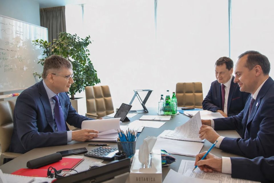 Артём Здунов: #рабочаявстреча. С министром экономического развития РФ Артём Здунов: #рабочаявстреча. С министром экономического развития РФ