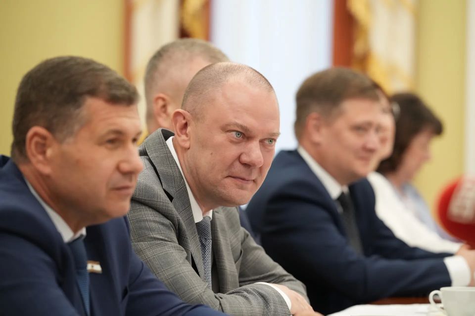 Артём Здунов: #ГодЗдоровья. В предверии Дня медицинского работника встретились с врачами Мордовии Артём Здунов: #ГодЗдоровья. В предверии Дня медицинского работника встретились с врачами Мордовии