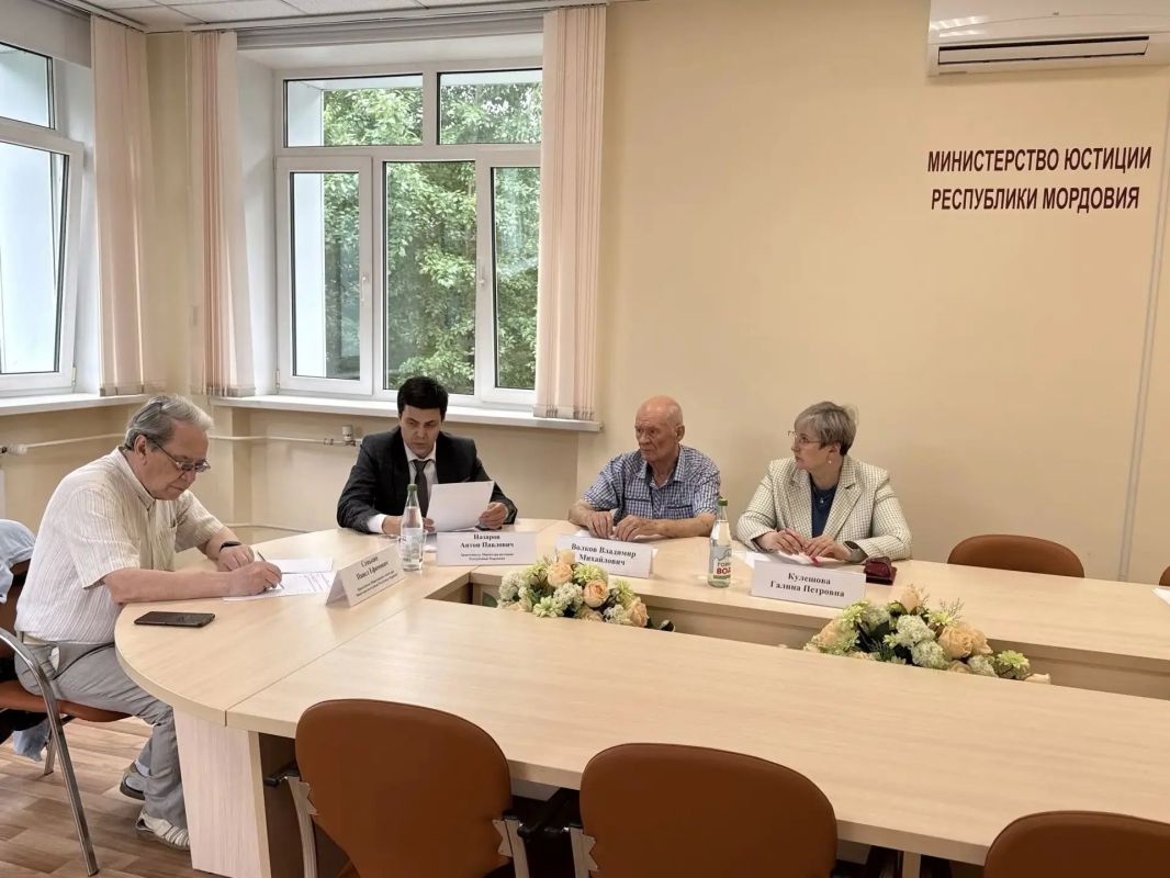 19 июня заместитель Министра юстиции Республики Мордовия А.П. Назаров выступил с докладом на заседании Общественного совета при Минюсте Республики Мордовия
