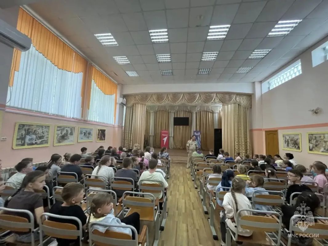 Безопасность на воде: сотрудники ГИМС МЧС России проводят профилактику в детских лагерях Безопасность на воде: сотрудники ГИМС МЧС России проводят профилактику в детских лагерях