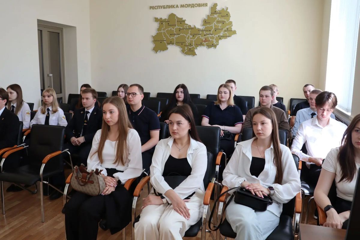 В ПРОКУРАТУРЕ РЕСПУБЛИКИ МОРДОВИЯ СОСТОЯЛАСЬ ПРОФОРИЕНТАЦИОННАЯ ВСТРЕЧА СО СТУДЕНТАМИ ВУЗОВ РЕСПУБЛИКИ, ПРОХОДЯЩИМИ УЧЕБНУЮ ПРАКТИКУ В РАЙОННЫХ ПРОКУРАТУРАХ РЕСПУБЛИКИ Подробнее на сайте прокуратуры: В ПРОКУРАТУРЕ РЕСПУБЛИКИ МОРДОВИЯ СОСТОЯЛАСЬ ПРОФОРИЕНТАЦИОННАЯ ВСТРЕЧА СО СТУДЕНТАМИ ВУЗОВ РЕСПУБЛИКИ, ПРОХОДЯЩИМИ УЧЕБНУЮ ПРАКТИКУ В РАЙОННЫХ ПРОКУРАТУРАХ РЕСПУБЛИКИ Подробнее на сайте прокуратуры: