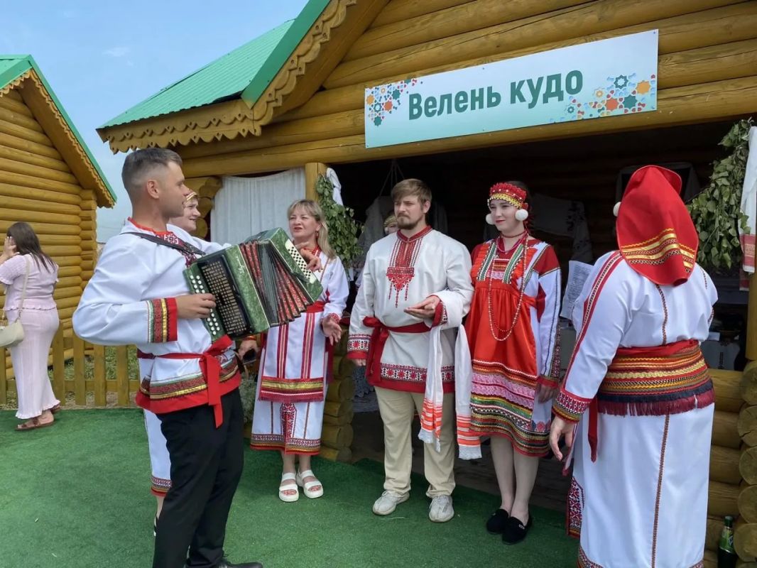 Сабантуй в селе Аксеново уже в самом разгаре! Сабантуй в селе Аксеново уже в самом разгаре!