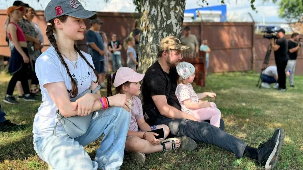 В Саранске семьи участников СВО побывали на необычной экскурсии – в Центре кинологической службы МВД по Республике Мордовия В Саранске семьи участников СВО побывали на необычной экскурсии – в Центре кинологической службы МВД по Республике Мордовия