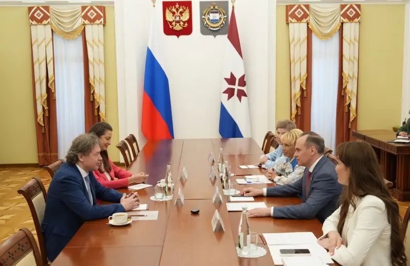 Глава Мордовии, председатель комиссии Госсовета РФ по направлению «Семья» Артём Здунов 7 июля встретился с председателем комиссии по вопросам семьи Общественной палаты России Сергеем Рыбальченко и первым заместителем...