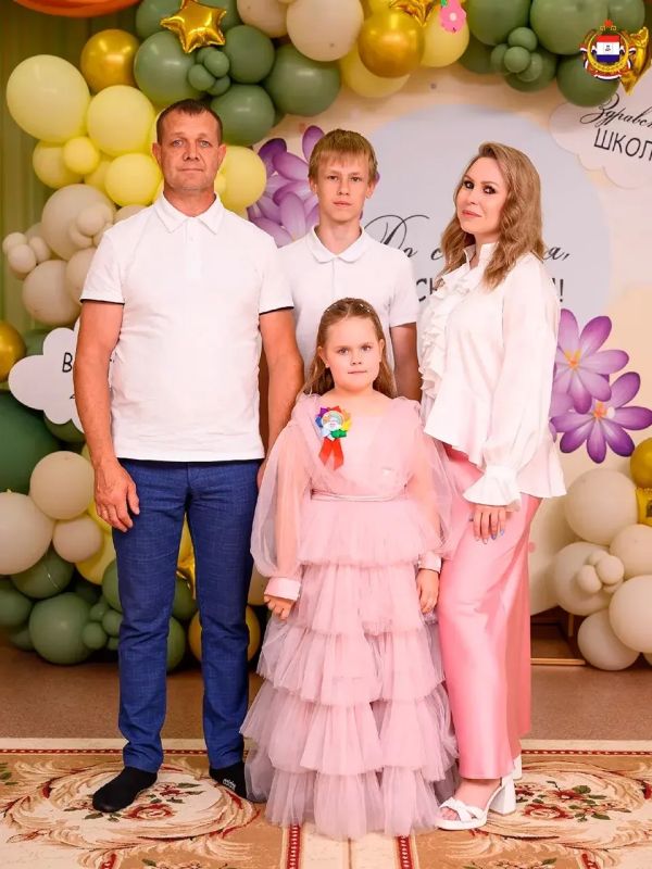 Светлый праздник для всех семей Светлый праздник для всех семей