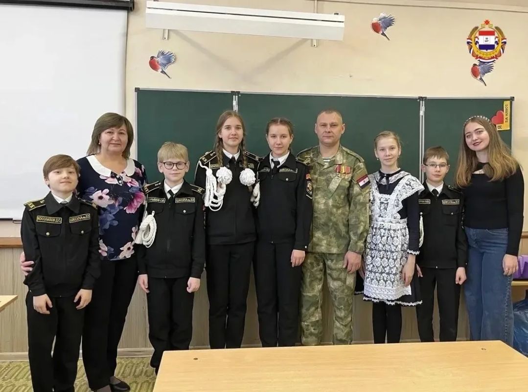 В едином строю и на фронте, и в тылу В едином строю и на фронте, и в тылу