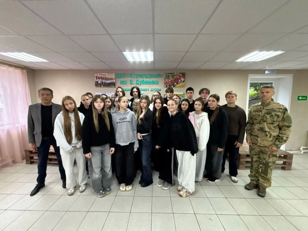 В Детском оздоровительном лагере «Изумрудный» им. В. Дубинина проведено профилактическое мероприятие антитеррористической направленности В Детском оздоровительном лагере «Изумрудный» им. В. Дубинина проведено профилактическое мероприятие антитеррористической направленности