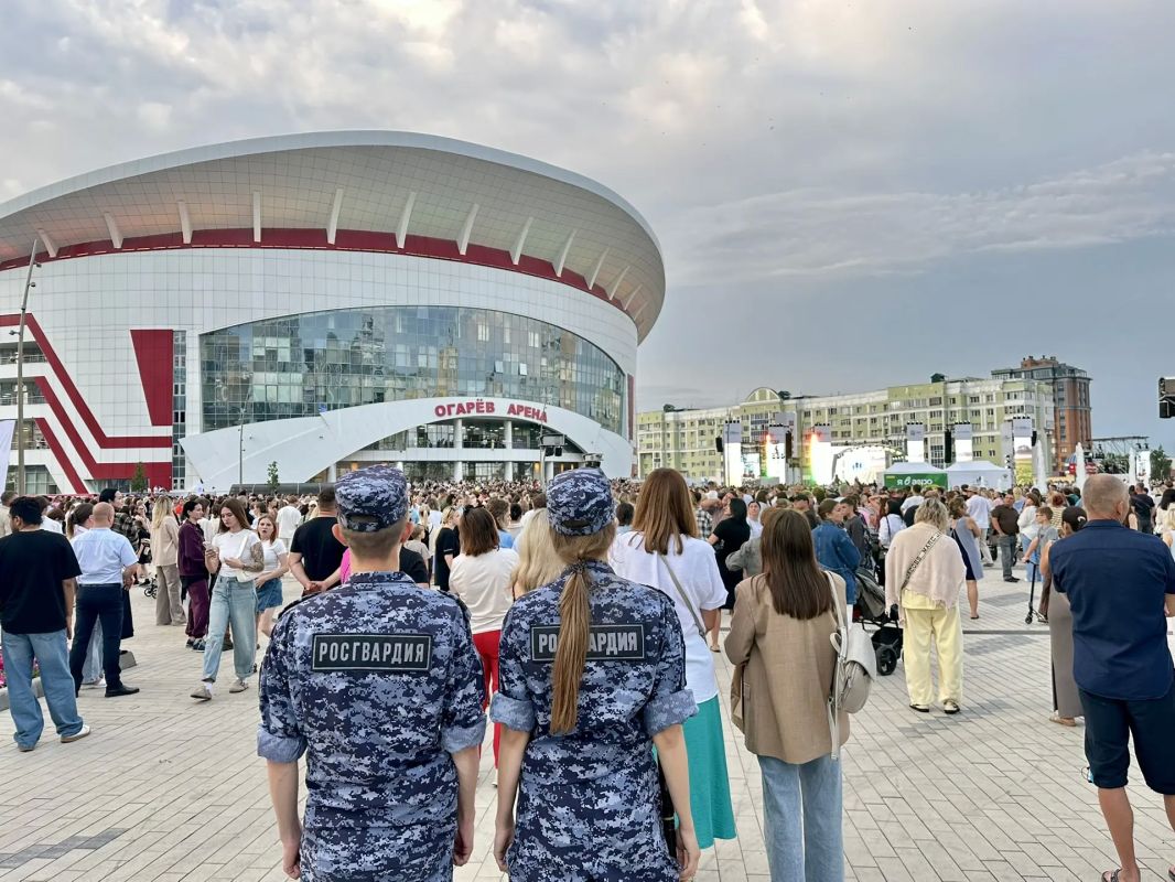 В Саранске росгвардейцы обеспечили безопасность Всероссийского конкурса «Лучший по профессии» В Саранске росгвардейцы обеспечили безопасность Всероссийского конкурса «Лучший по профессии»