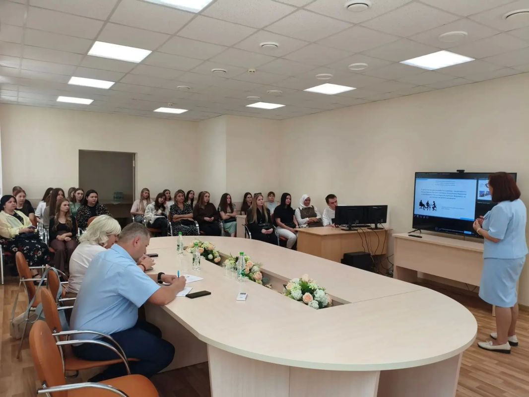 23 июля 2026 года Министерством юстиции Республики Мордовия проведён семинар-совещание для сотрудников аппаратов мировых судей, посвящённый вопросам применения процедуры медиации как альтернативного способа разрешения споров... 23 июля 2026 года Министерством юстиции Республики Мордовия проведён семинар-совещание для сотрудников аппаратов мировых судей, посвящённый вопросам применения процедуры медиации как альтернативного способа разрешения споров...
