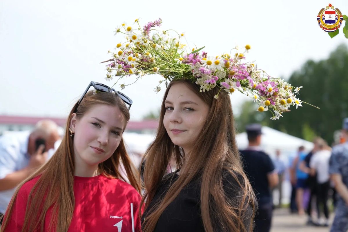 «Народы, которые проносят свои традиции через поколения, живут и будут жить в веках» «Народы, которые проносят свои традиции через поколения, живут и будут жить в веках»