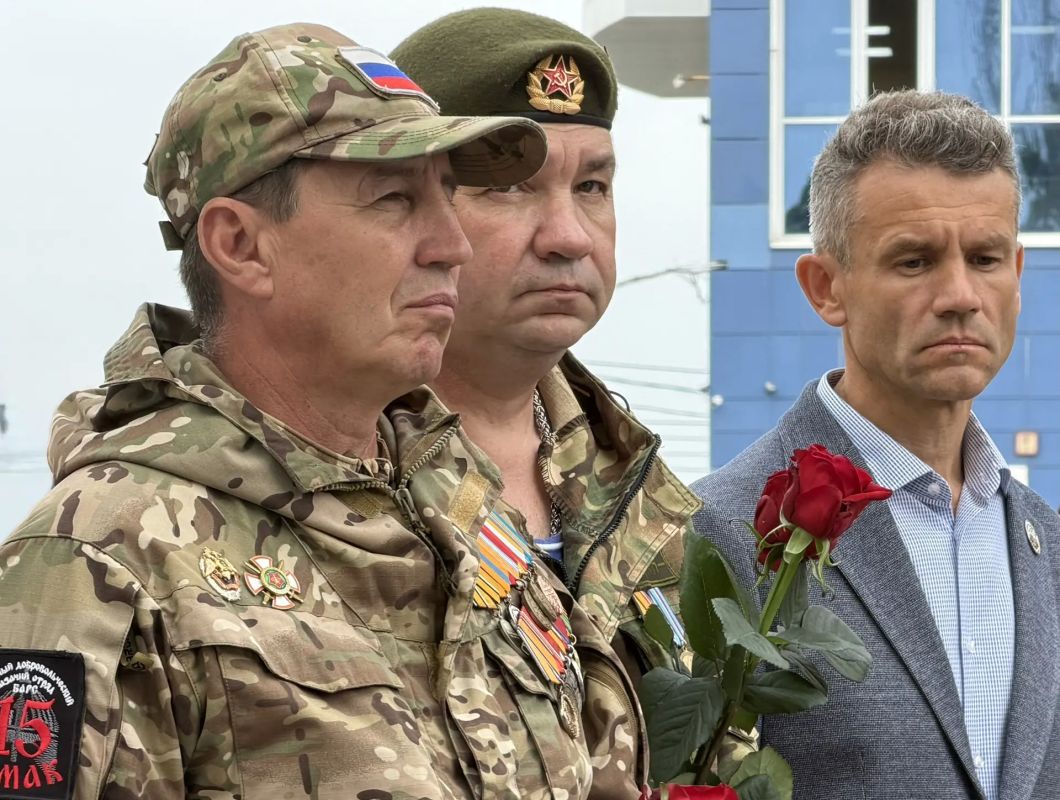 В парке Защитников Донбасса в Саранске прошла акция-реквием, приуроченная ко Дню памяти детей — жертв войны в Донбассе В парке Защитников Донбасса в Саранске прошла акция-реквием, приуроченная ко Дню памяти детей — жертв войны в Донбассе