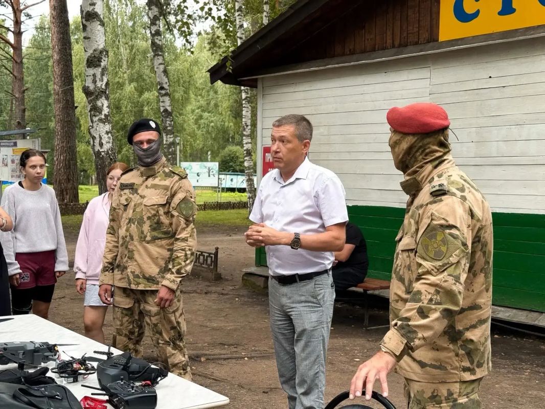 В Детском спортивном лагере «Юность» проведено профилактическое мероприятие антитеррористической направленности В Детском спортивном лагере «Юность» проведено профилактическое мероприятие антитеррористической направленности