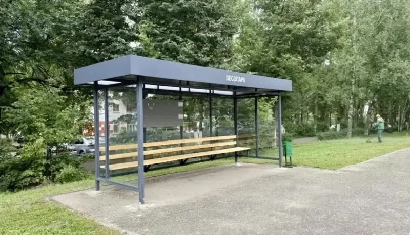 В Саранске продолжается масштабная замена старых остановок общественного транспорта