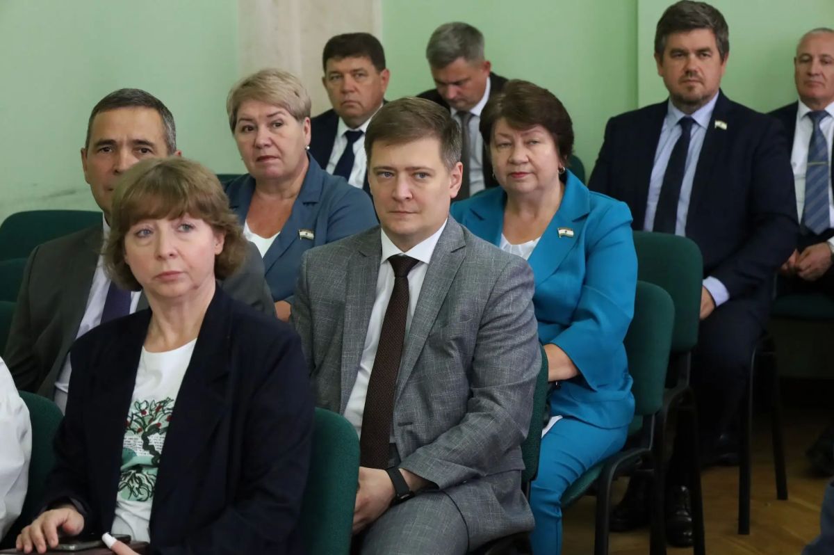 На заседании фракции «Единая Россия» обсуждены правовые аспекты избирательной кампании На заседании фракции «Единая Россия» обсуждены правовые аспекты избирательной кампании